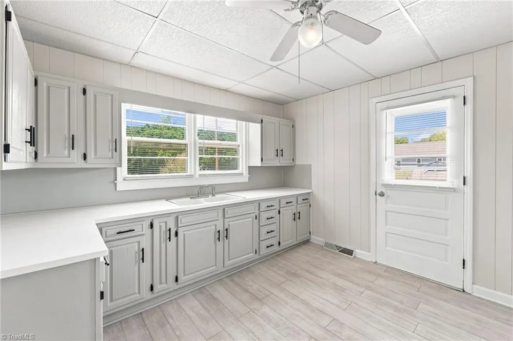 130 Loop Street Mocksville, NC 27028