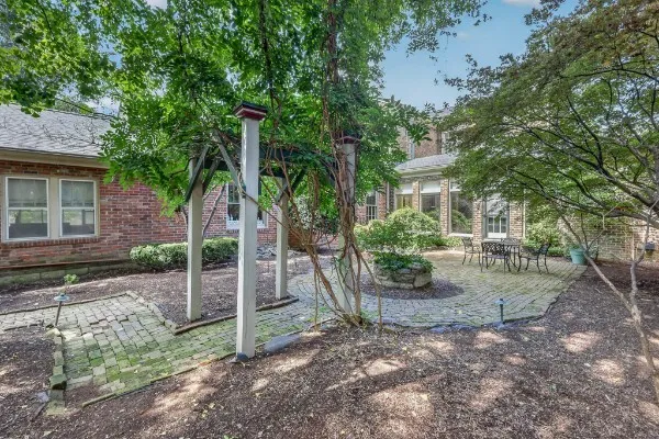 137 3rd Avenue Franklin, TN 37064