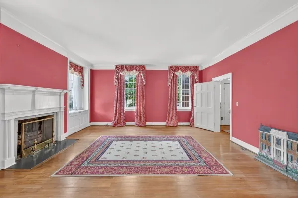 137 3rd Avenue Franklin, TN 37064