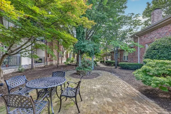 137 3rd Avenue Franklin, TN 37064