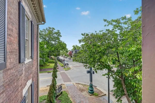 137 3rd Avenue Franklin, TN 37064