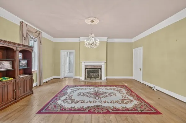137 3rd Avenue Franklin, TN 37064