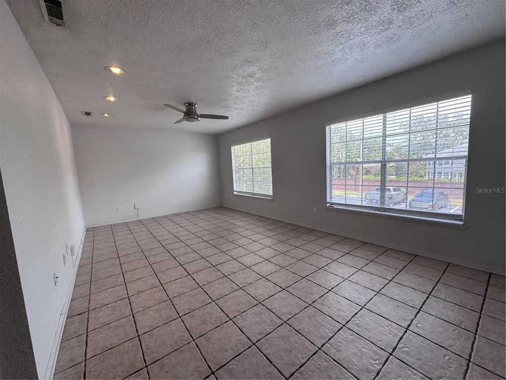5343 HANSEL AVENUE #F4 Orlando, FL 32809