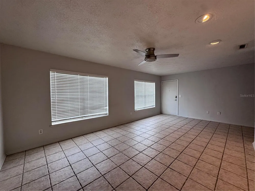 5343 HANSEL AVENUE #F4 Orlando, FL 32809