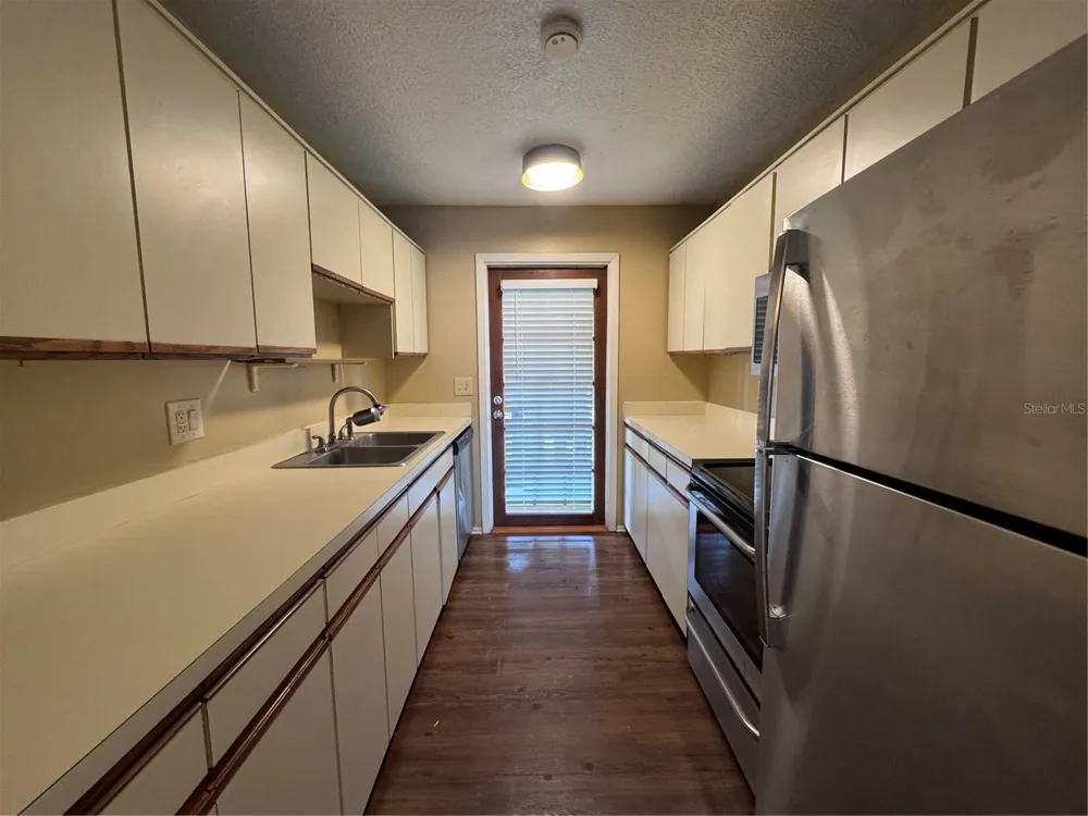 5343 HANSEL AVENUE #F4 Orlando, FL 32809