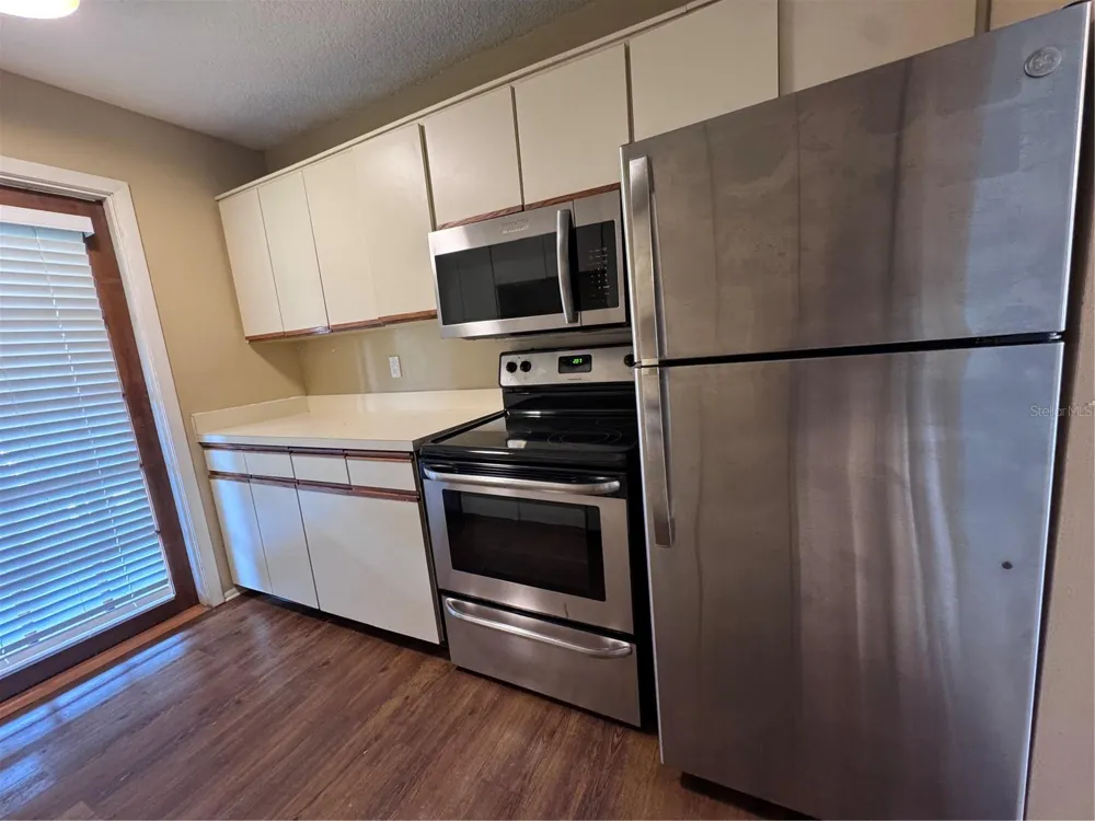 5343 HANSEL AVENUE #F4 Orlando, FL 32809