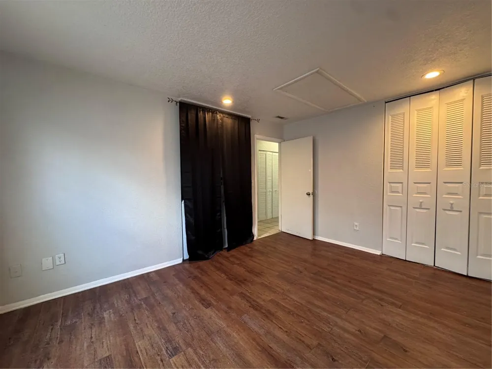 5343 HANSEL AVENUE #F4 Orlando, FL 32809