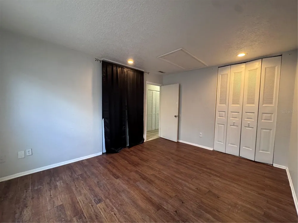 5343 HANSEL AVENUE #F4 Orlando, FL 32809