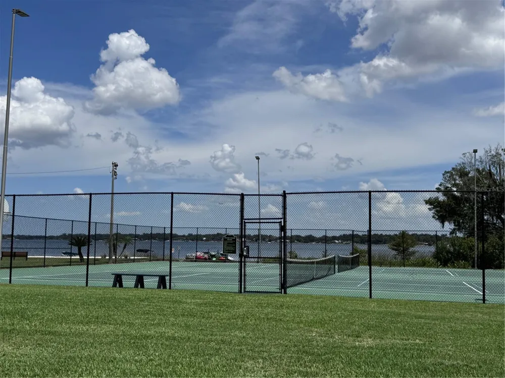 5343 HANSEL AVENUE #F4 Orlando, FL 32809