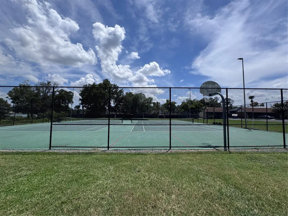 5343 HANSEL AVENUE #F4 Orlando, FL 32809