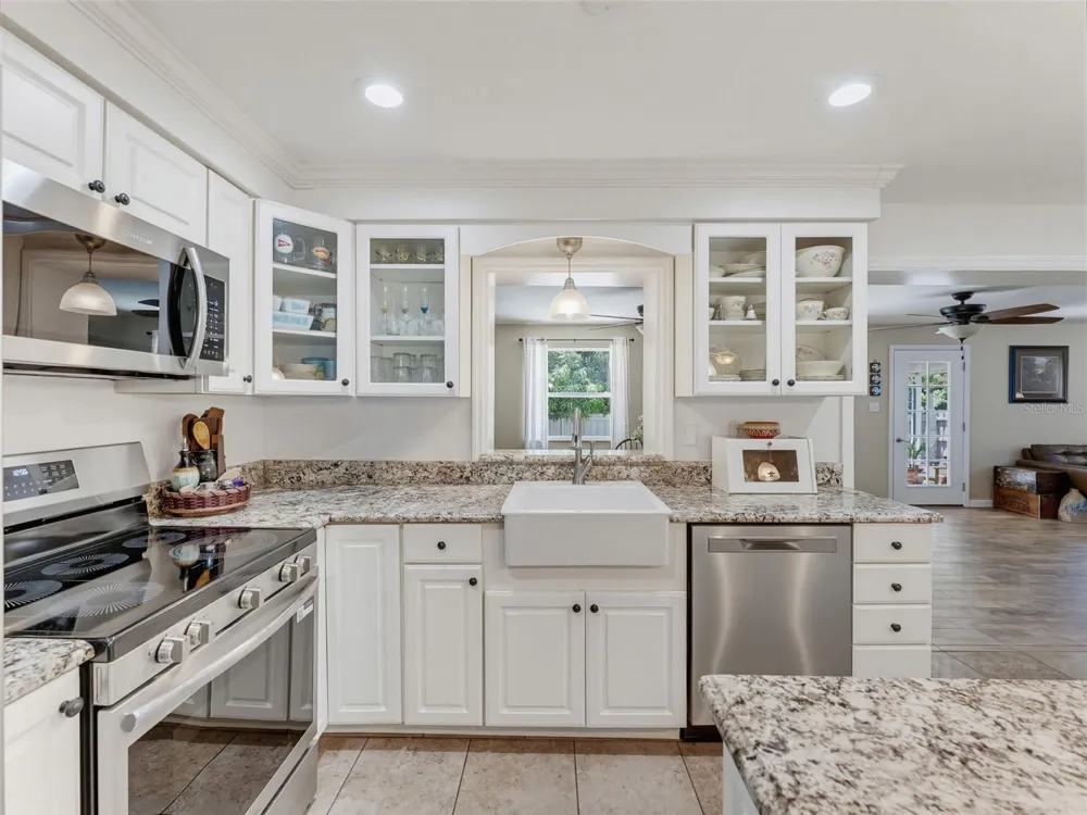 1575 JASMINE WAY Clearwater, FL 33756