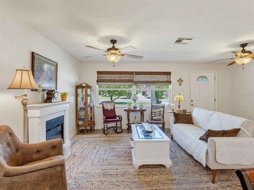 1575 JASMINE WAY Clearwater, FL 33756