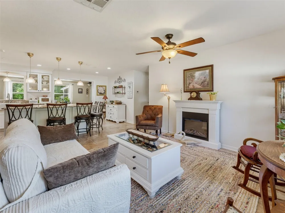 1575 JASMINE WAY Clearwater, FL 33756