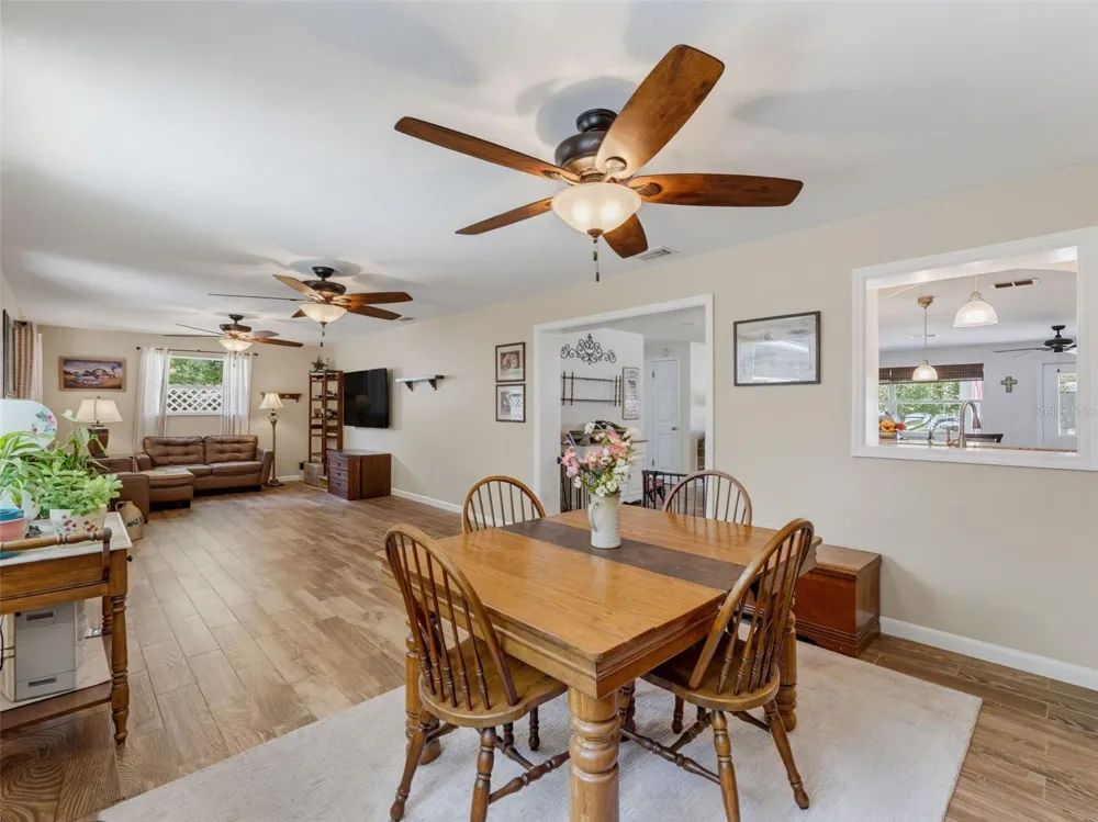 1575 JASMINE WAY Clearwater, FL 33756