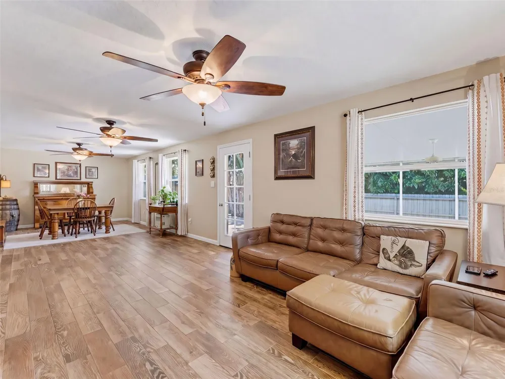 1575 JASMINE WAY Clearwater, FL 33756