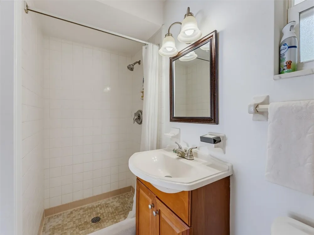1575 JASMINE WAY Clearwater, FL 33756
