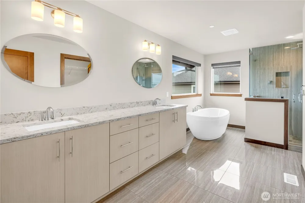 25212 138th Place SE Kent, WA 98042