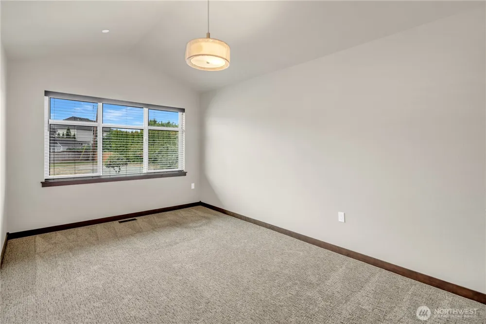 25212 138th Place SE Kent, WA 98042