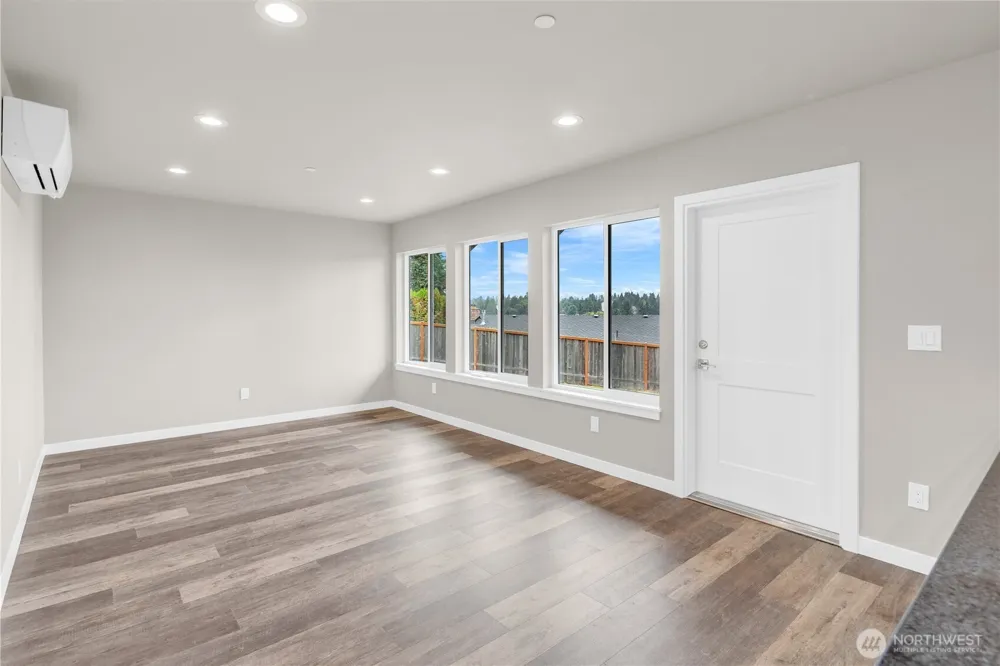 25212 138th Place SE Kent, WA 98042