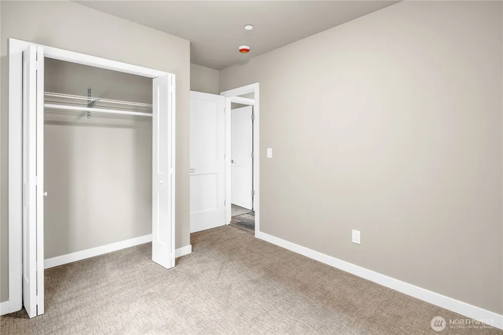 25212 138th Place SE Kent, WA 98042