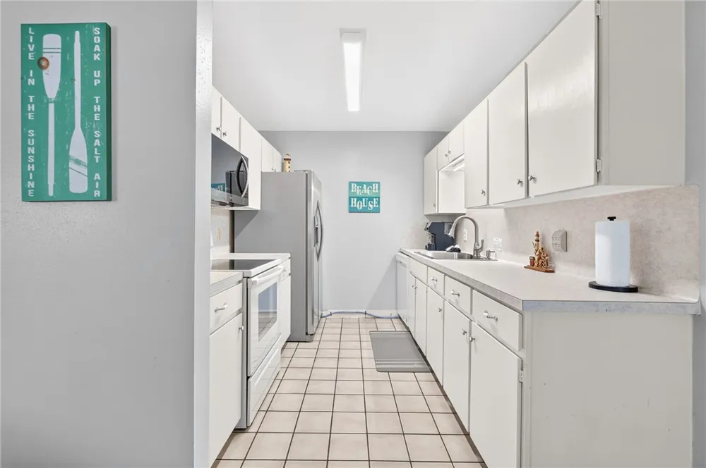 15005 WINDWARD DRIVE #122 Corpus Christi, TX 78418