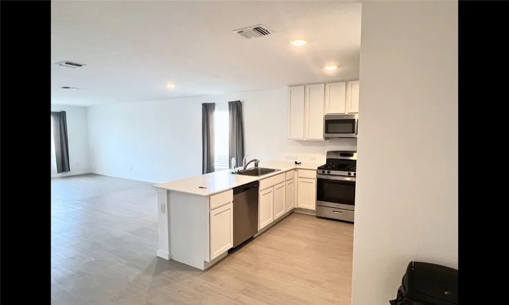 2801 Martell Street Corpus Christi, TX 78415