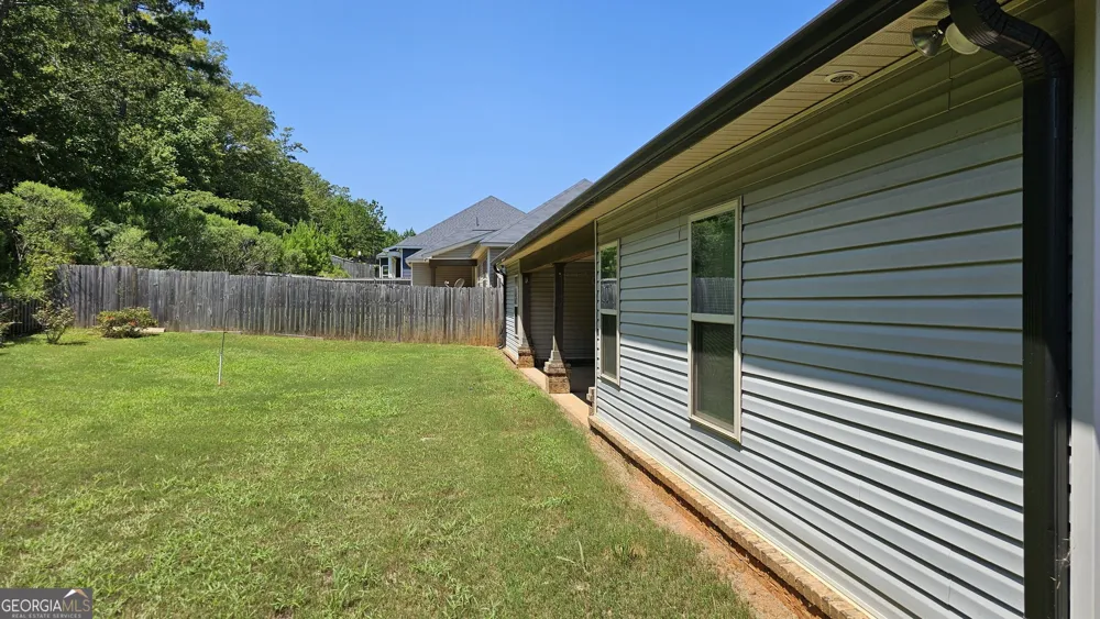 304 Durgin DR Bonaire, GA 31005
