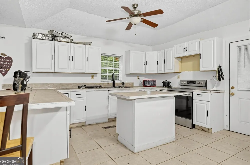 3020 Woodridge CT Albany, GA 31705