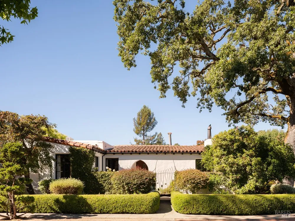 100 Meadowcroft Drive San Anselmo, CA 94960