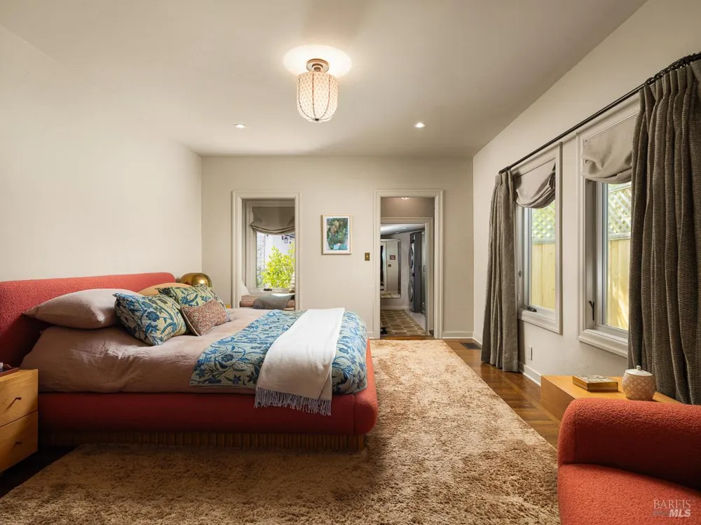 100 Meadowcroft Drive San Anselmo, CA 94960