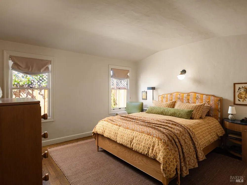 100 Meadowcroft Drive San Anselmo, CA 94960
