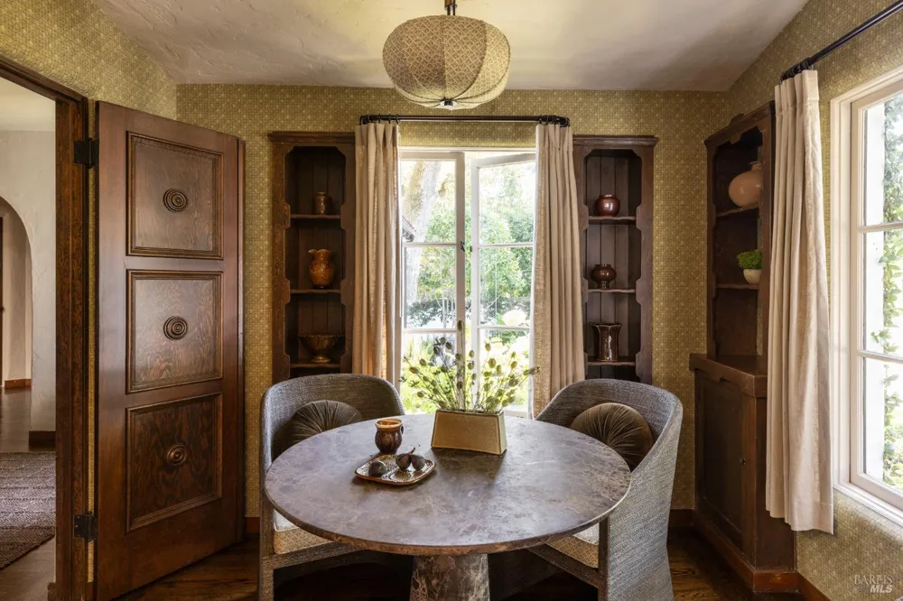 100 Meadowcroft Drive San Anselmo, CA 94960