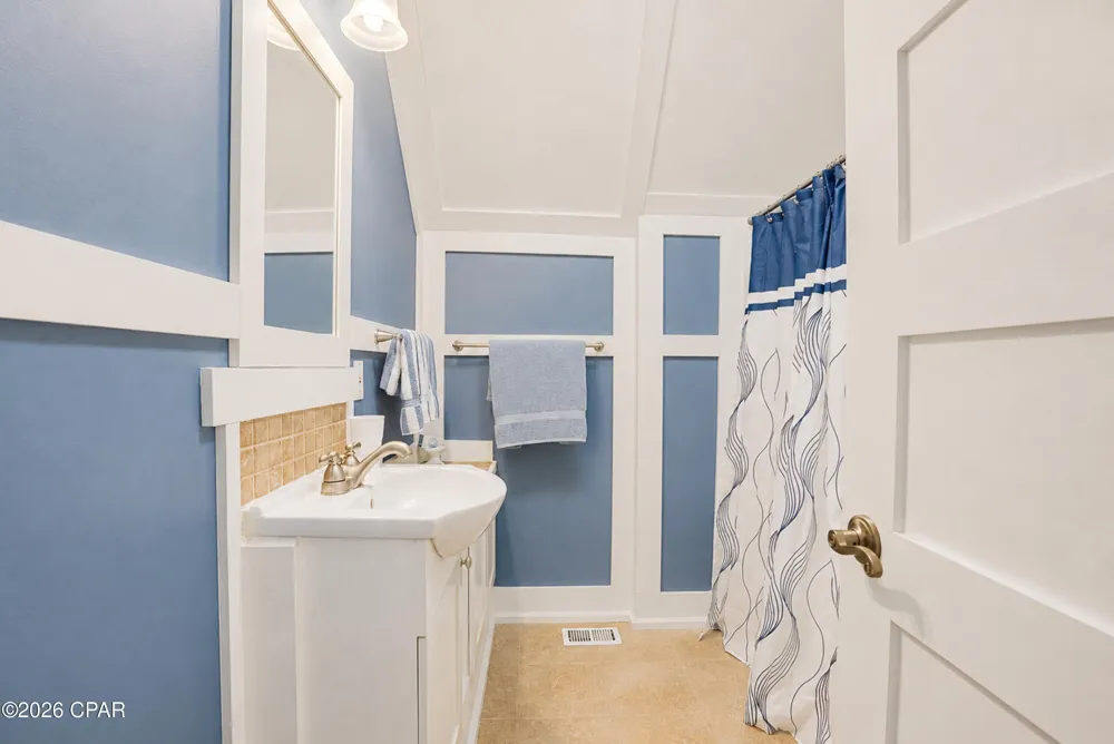 3719 Long Road Southport, FL 32409