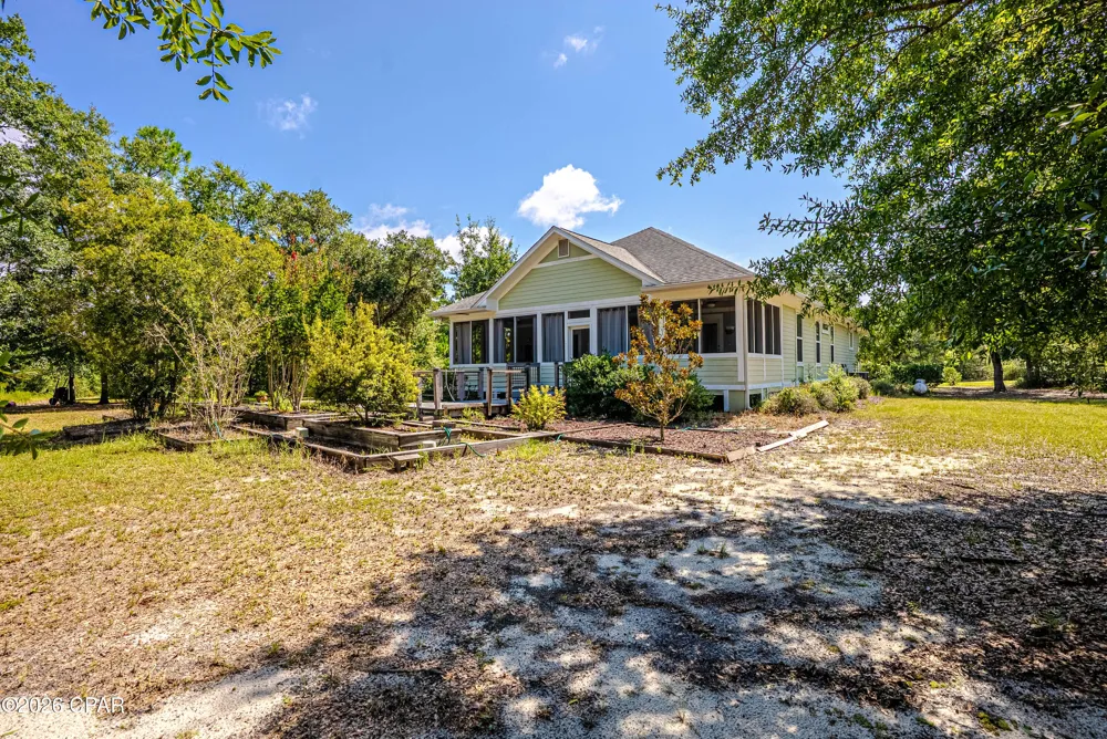 3719 Long Road Southport, FL 32409