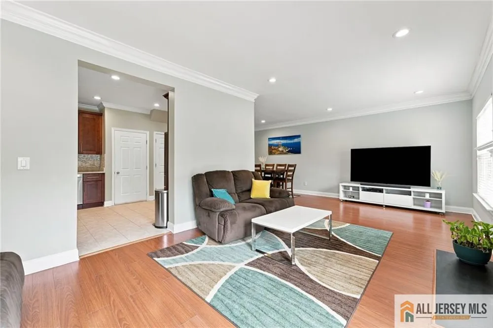 26 E Burgess Drive #26 Piscataway, NJ 08854