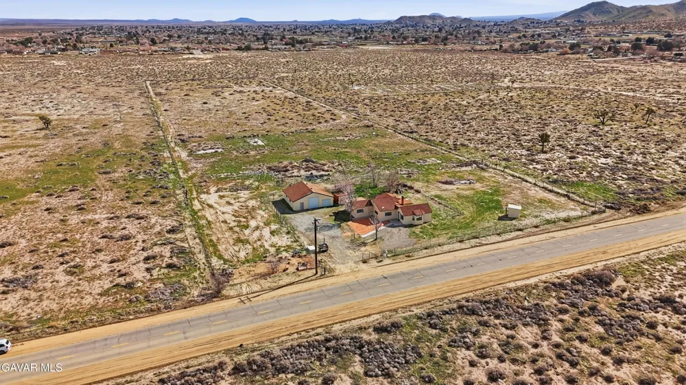 41016 E 150th Street Lancaster, CA 93535