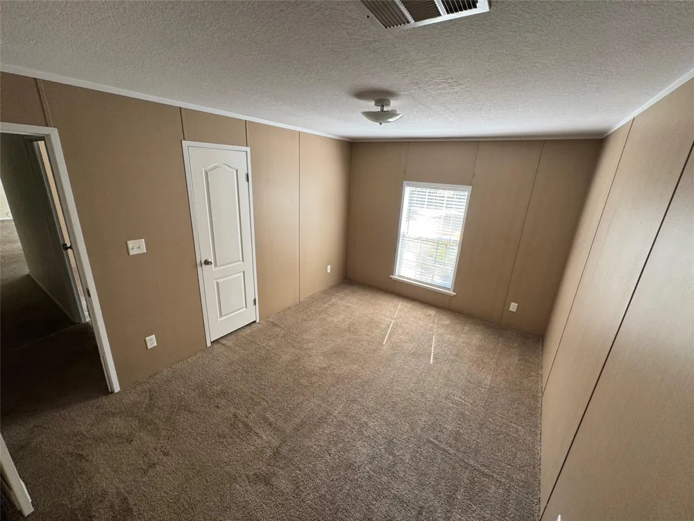 20310 Great Lake St Waller, TX 77484