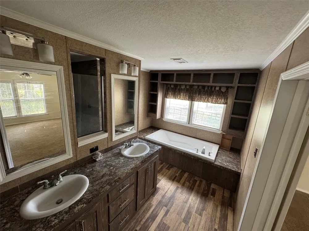 20310 Great Lake St Waller, TX 77484