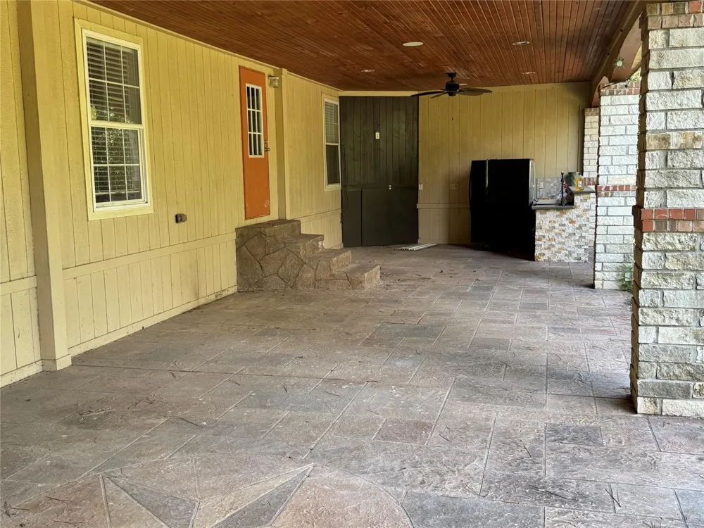 20310 Great Lake St Waller, TX 77484