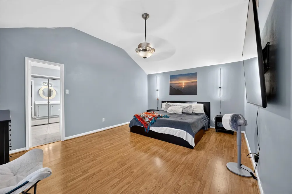 12135 Ella Lee Lane Houston, TX 77077