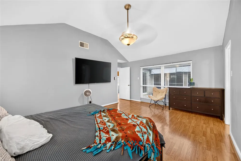 12135 Ella Lee Lane Houston, TX 77077