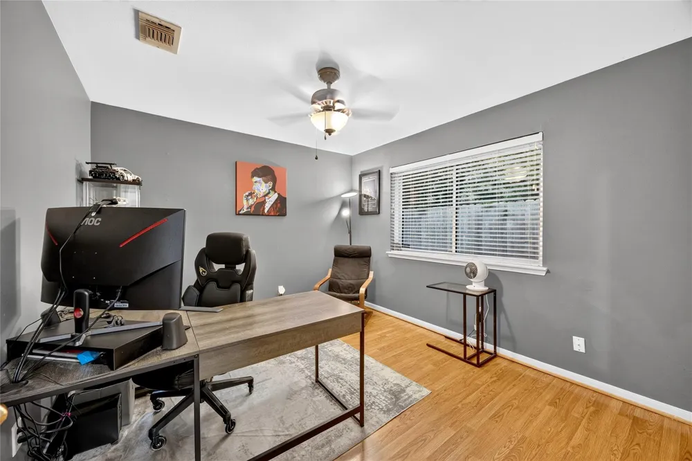 12135 Ella Lee Lane Houston, TX 77077