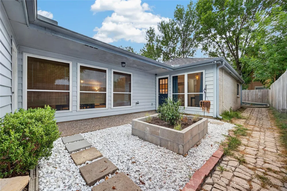 12135 Ella Lee Lane Houston, TX 77077