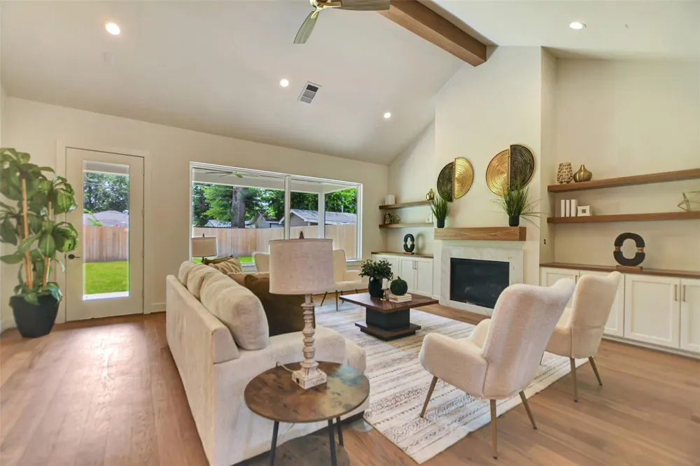 1946 Pech Road Houston, TX 77055
