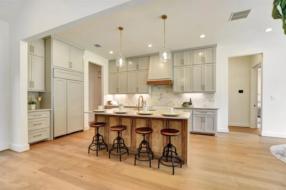 1946 Pech Road Houston, TX 77055