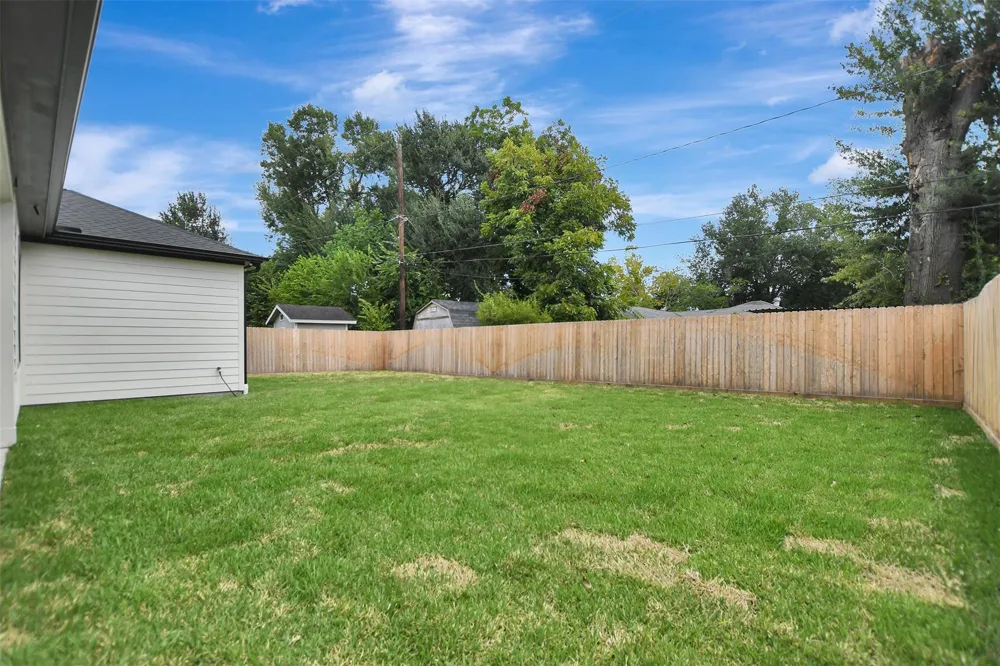1946 Pech Road Houston, TX 77055