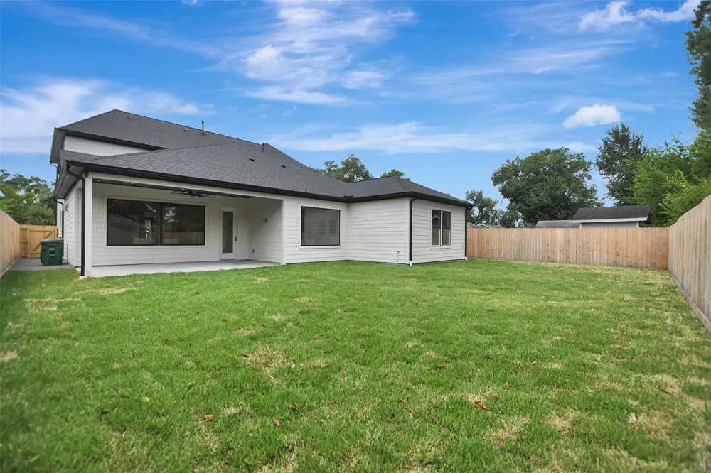 1946 Pech Road Houston, TX 77055