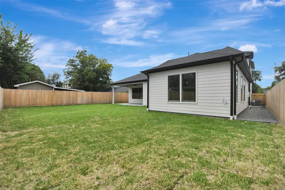 1946 Pech Road Houston, TX 77055