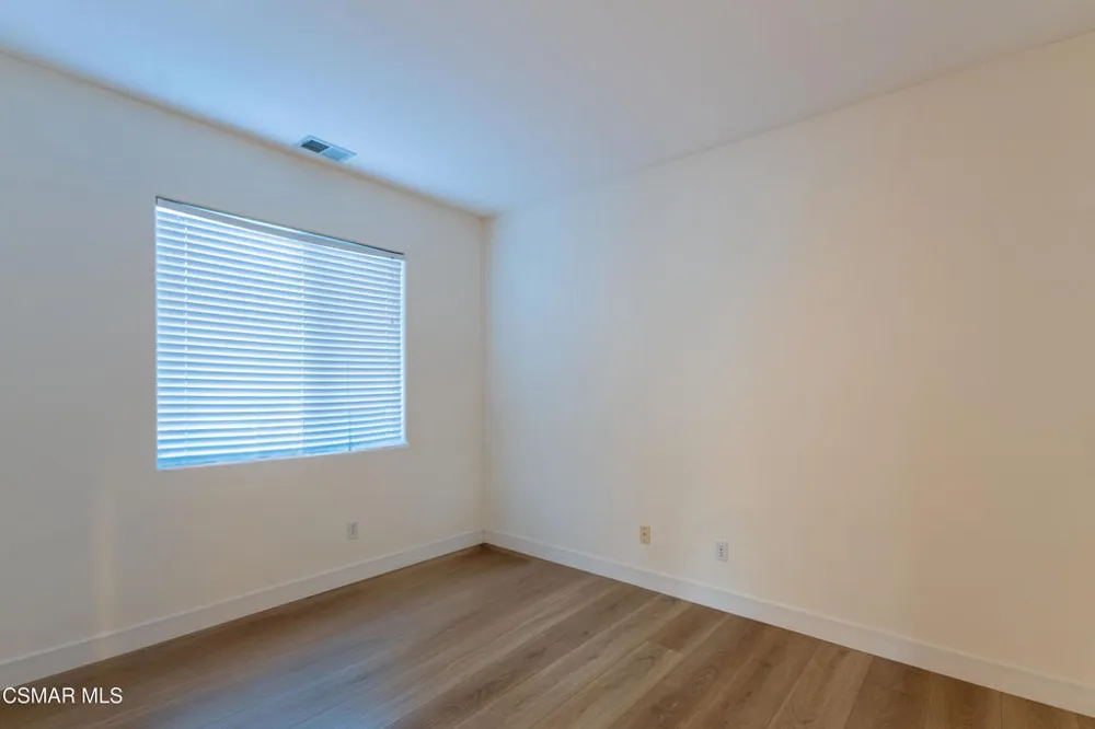 671 Camino De La Luna Newbury Park, CA 91320