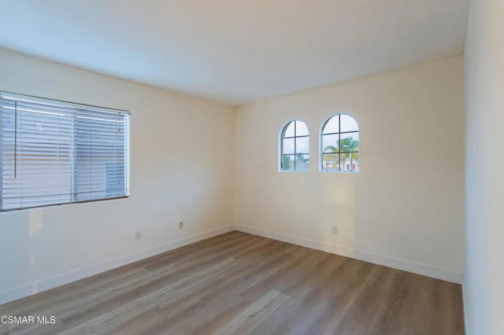671 Camino De La Luna Newbury Park, CA 91320